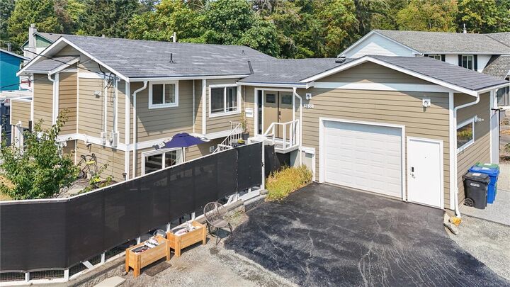 3400 Departure Bay Rd — photo 1