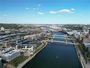 Property Photo:  320 Fort Duquesne Blvd 16B  PA 15222 