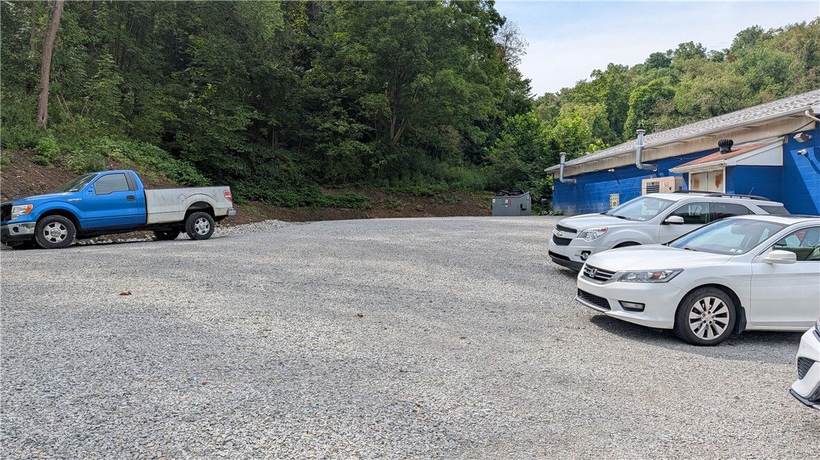 Property Photo: 1360 Hayden PA 15037