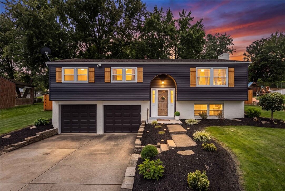 Property Photo:  36 Concord Dr  PA 15642 