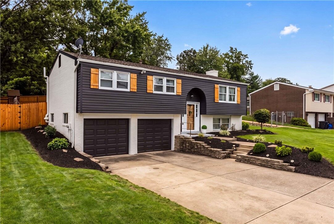 Property Photo: 36 Concord Dr PA 15642