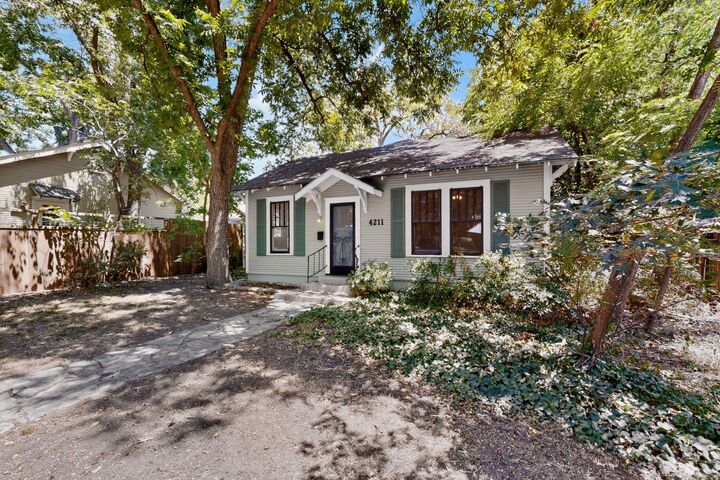 Property Photo:  4211 Avenue B  TX 78751 