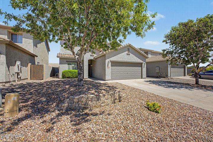 Property Photo:  372 E Goldmine Court  AZ 85140 