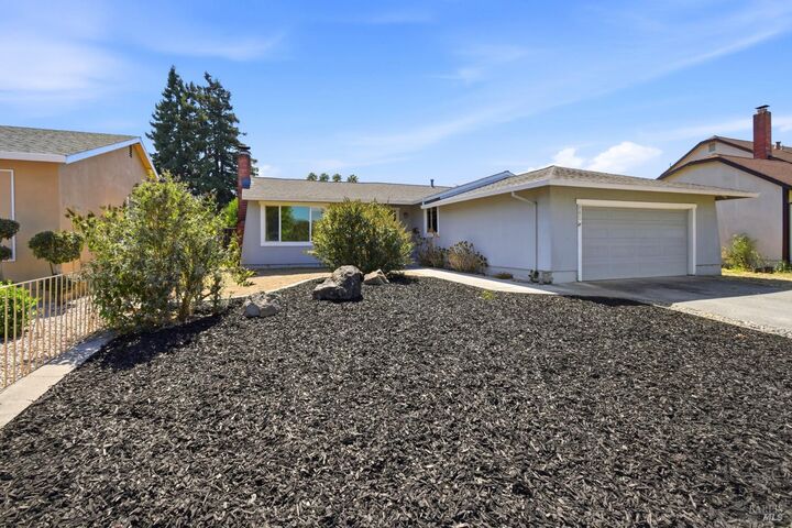 Property Photo: 880 Crinella Drive CA 94954