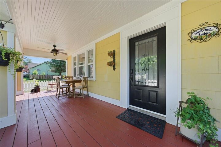 Property Photo: 20590 Westfield Avenue BC V2X 1L4