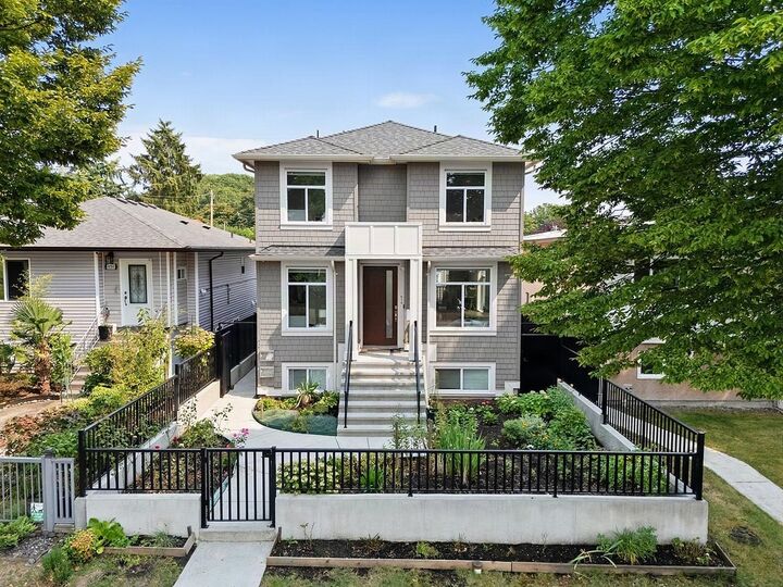 636 Cassiar Street — photo 1