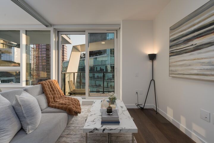 Property Photo: 620 Cardero Street 2004 BC V6G 0C7