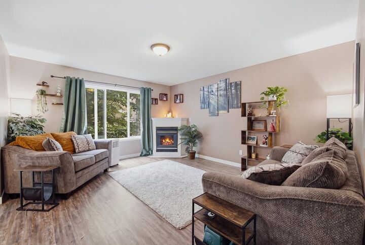 Property Photo:  46360 Valleyview Road 2  BC V2R 5L7 
