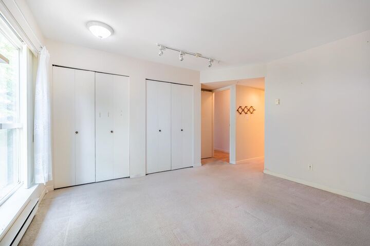 Property Photo: 7505 138 Street 213 BC V3W 0W6