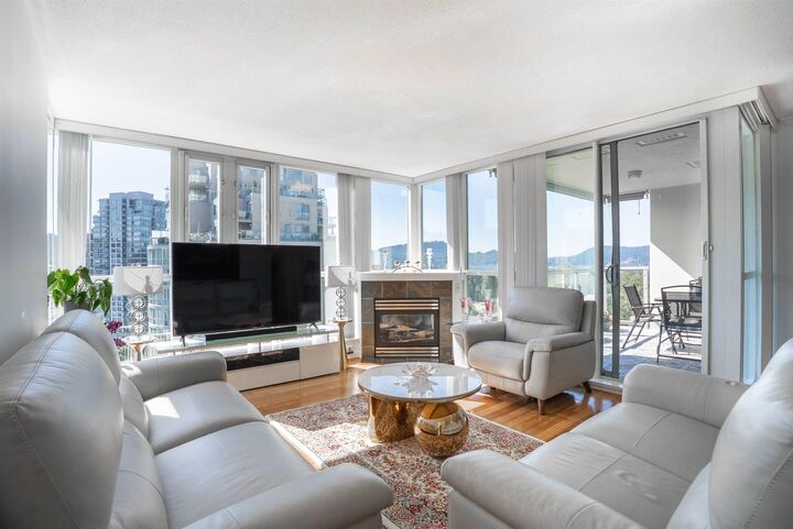Property Photo: 235 Guildford Way 1403 BC V3H 5L8