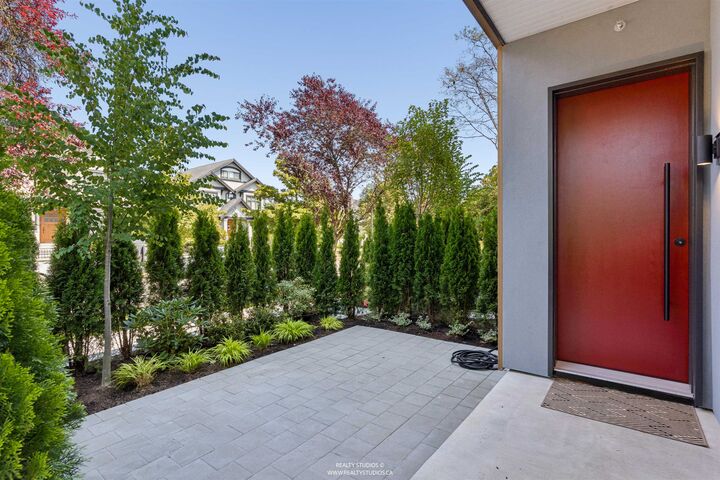 Property Photo: 3058 W 34th Avenue 2 BC V6N 2K2