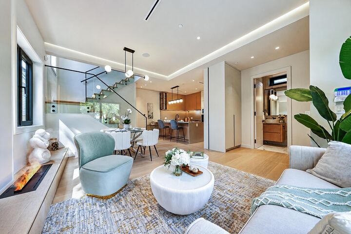 Property Photo: 3836 W 21st Avenue 1 BC V6S 1H4