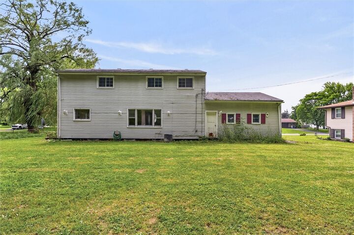 Property Photo:  300 Wildbriar Road  NY 14623 