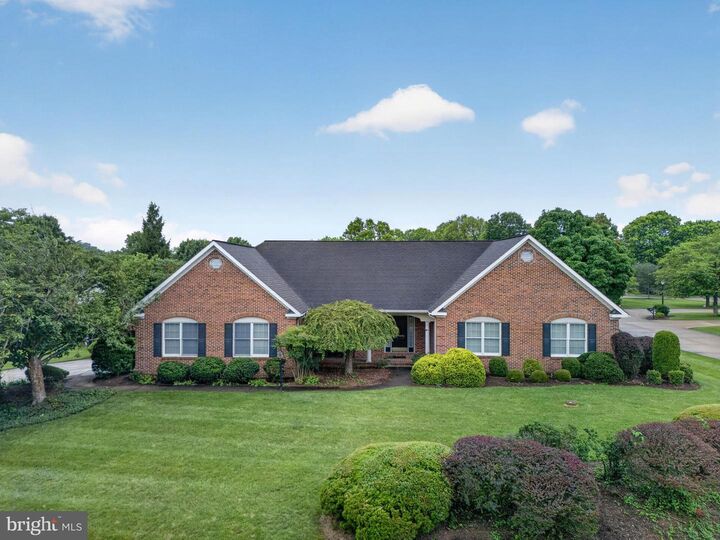 Property Photo:  1400 Gordon Place  VA 22601 