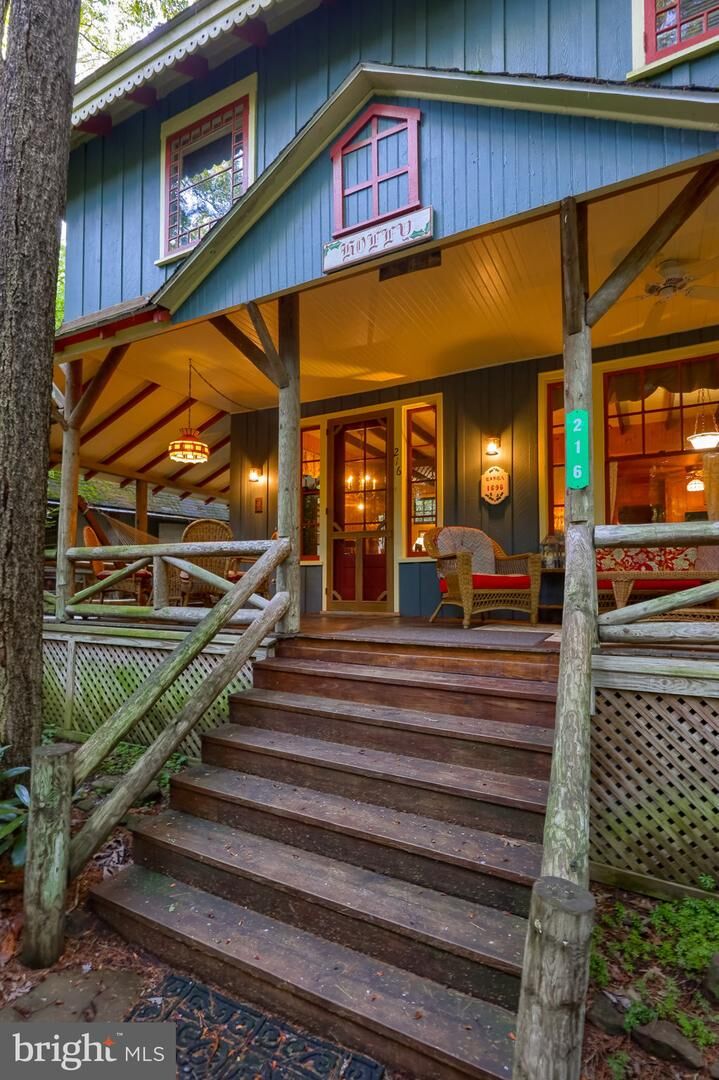 Property Photo:  216 Pennsylvania Avenue  PA 17064 