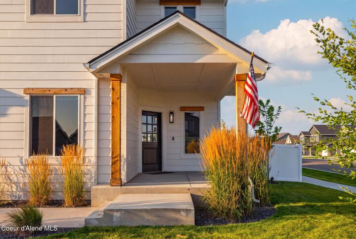 Property Photo:  2881 N Wrenley Ln  ID 83854 