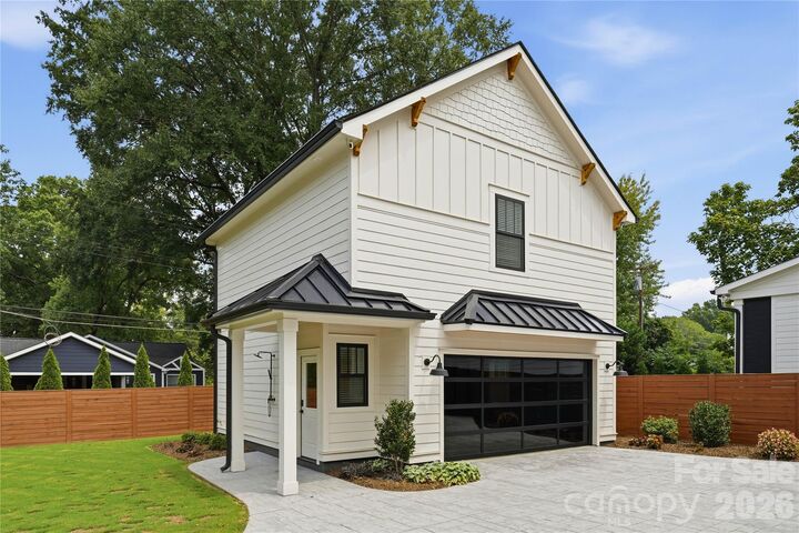 Property Photo:  921 Woodside Avenue  NC 28205 