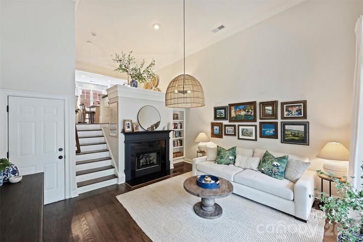 Property Photo:  4913 S Hill View Drive  NC 28210 