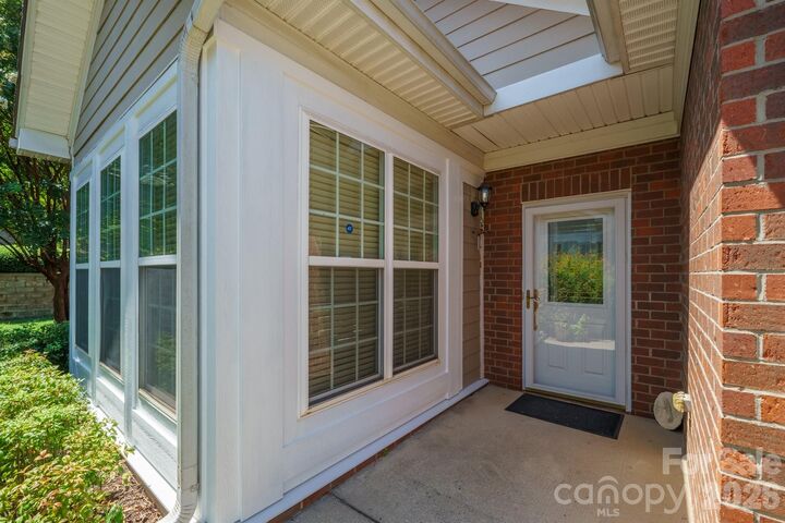 Property Photo:  3221 Abbey Walk Lane  NC 28105 