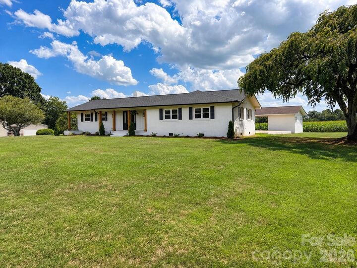 Property Photo:  3115 Crow Road  NC 28112 
