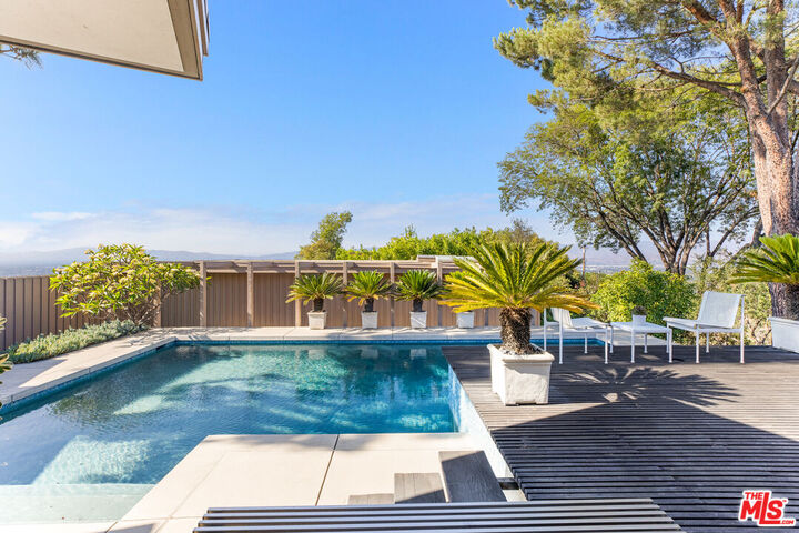 Property Photo:  3346 Beverly Ranch Rd  CA 90210 