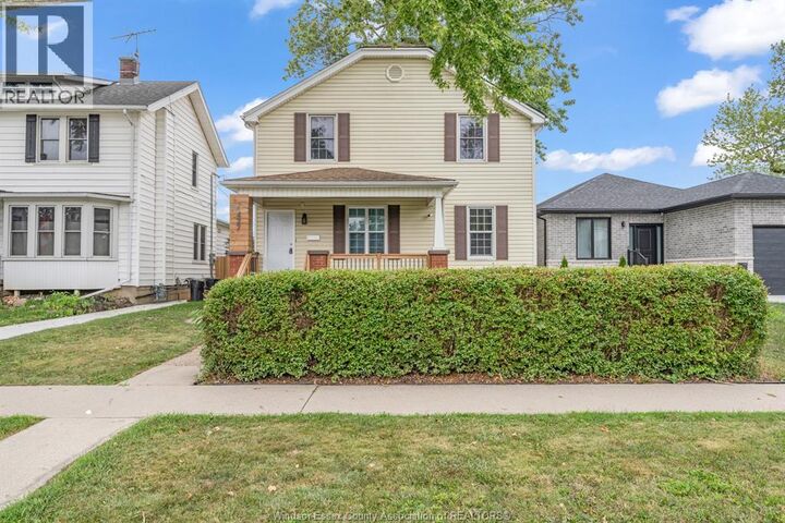 Property Photo:  427 Cameron  ON N9B 1Y9 