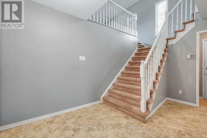 Property Photo: 1879 Belcourt Boulevard ON K1C 4N3