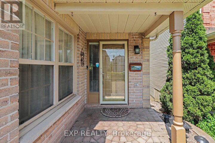 Property Photo:  1683 Des Perdrix Crescent  ON K1C 5E2 