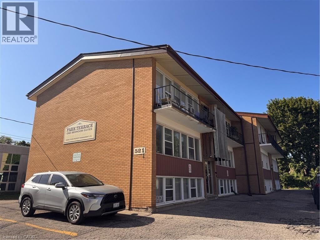 Property Photo:  521 Park Street 4  ON N2G 1N8 