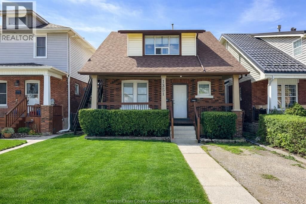 Property Photo:  1351 Marentette Avenue Upper  ON N8X 4C9 