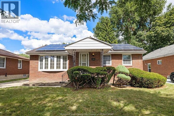Property Photo: 386 Partington Ave ON N9B 2N5