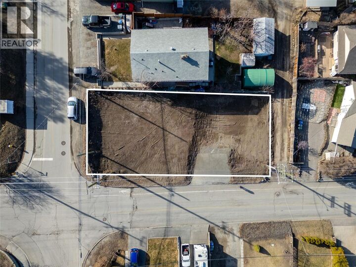 64 Centre Avenue — photo 1