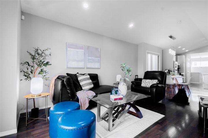 Property Photo: 1886 William Avenue West MB R2R 0C2