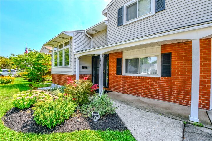 Property Photo:  1708 Dutchess  OH 45420 