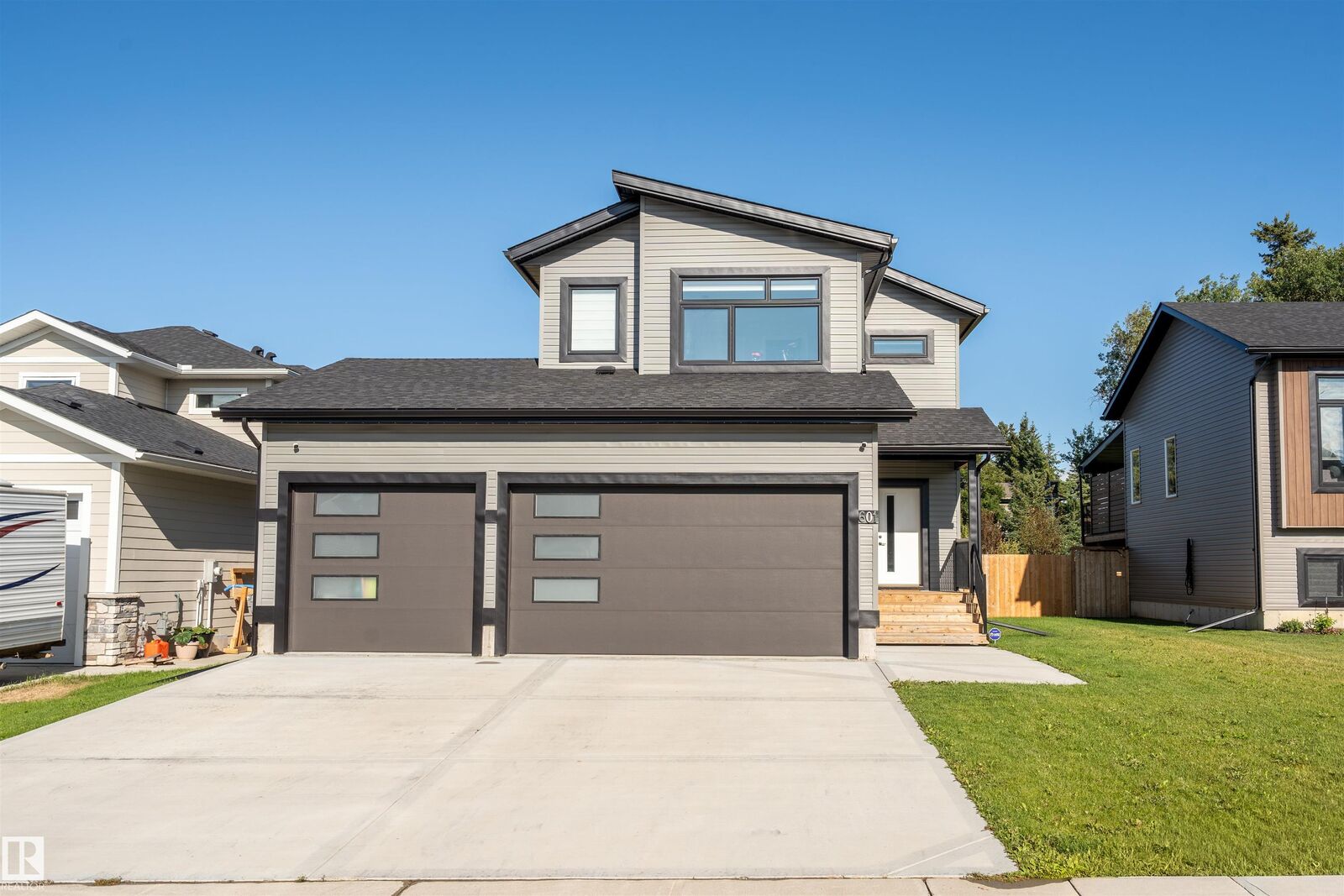 Property Photo: 601 18 Street AB T9M 0K3