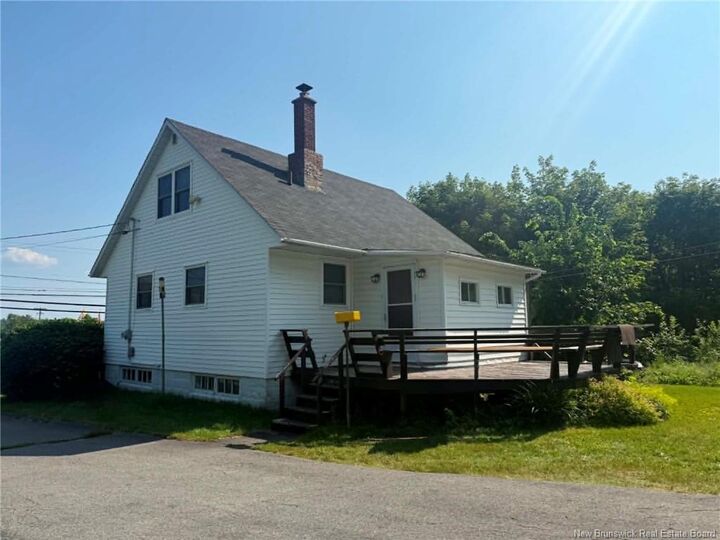 Property Photo:  2393 King George Hwy  NB E1V 6W1 