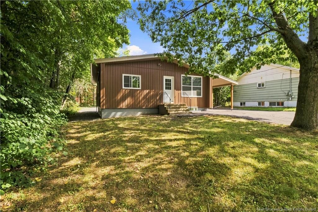 Property Photo:  836 Windsor Street  NB E3B 4G5 