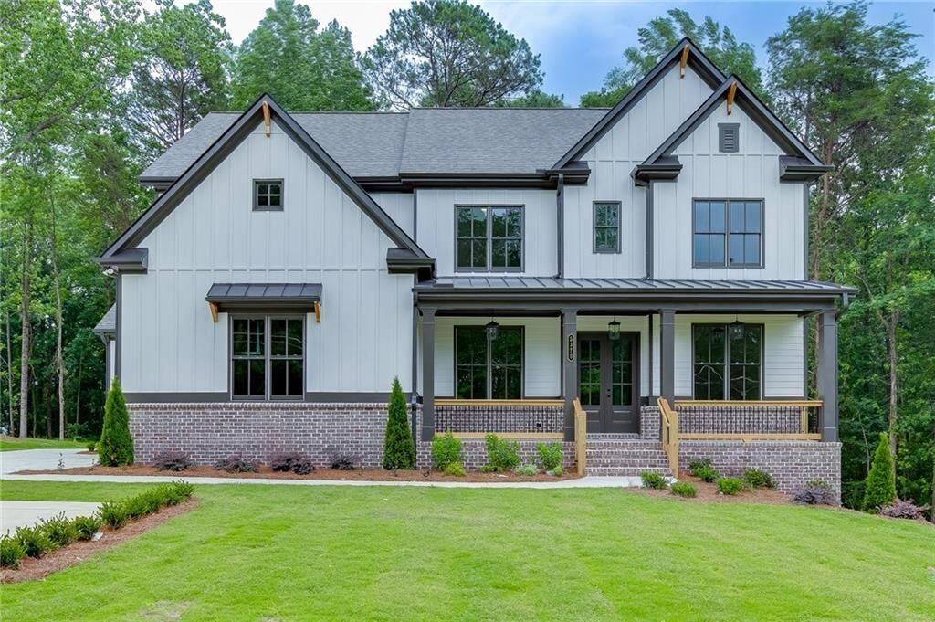 Property Photo:  5370 Settingdown Road  GA 30041 