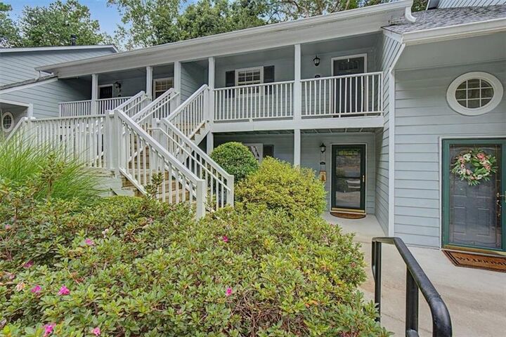 Property Photo:  3940 Riverlook Parkway SE 302  GA 30067 