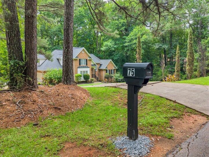 Property Photo: 75 Paradise Court GA 30252