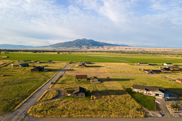 Property Photo: 18 Fools Gold Lane MT 59749