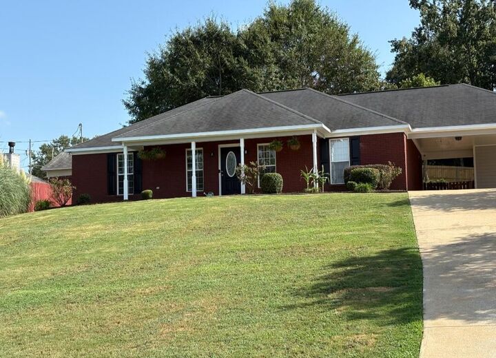 Property Photo:  54 Lee Road 2108  AL 36870 