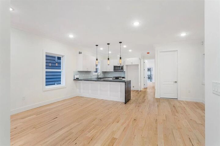 Property Photo:  379 Ege Ave 2  NJ 07304 
