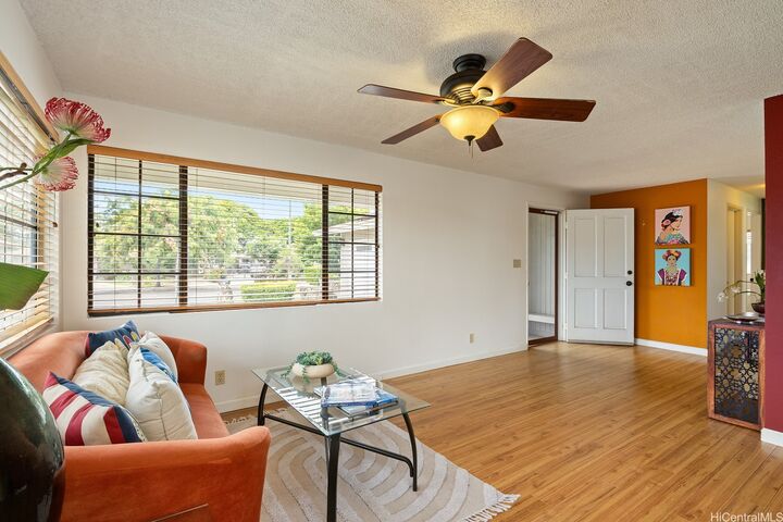 Property Photo:  91-1033 Kupekala Street  HI 96706 