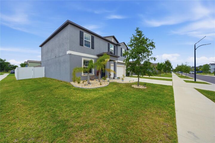 Property Photo:  10291 Shady Preserve Drive  FL 33578 