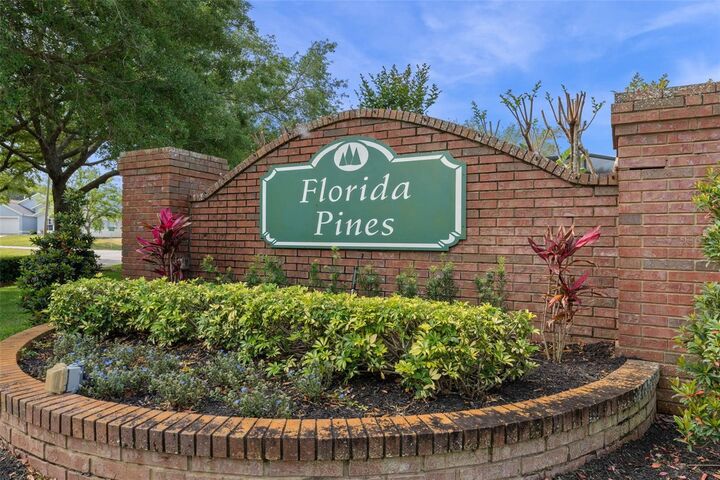 Property Photo:  617 Reston Place  FL 33897 