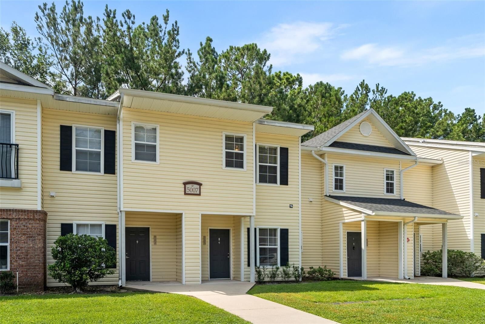 Property Photo: 5007 NW 45th Road 103 FL 32606