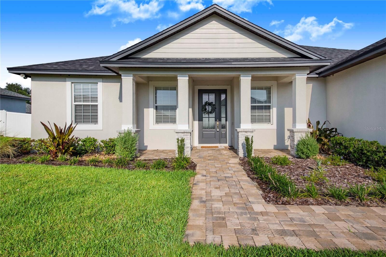 Property Photo:  5017 Ridgefield Lane  FL 33812 