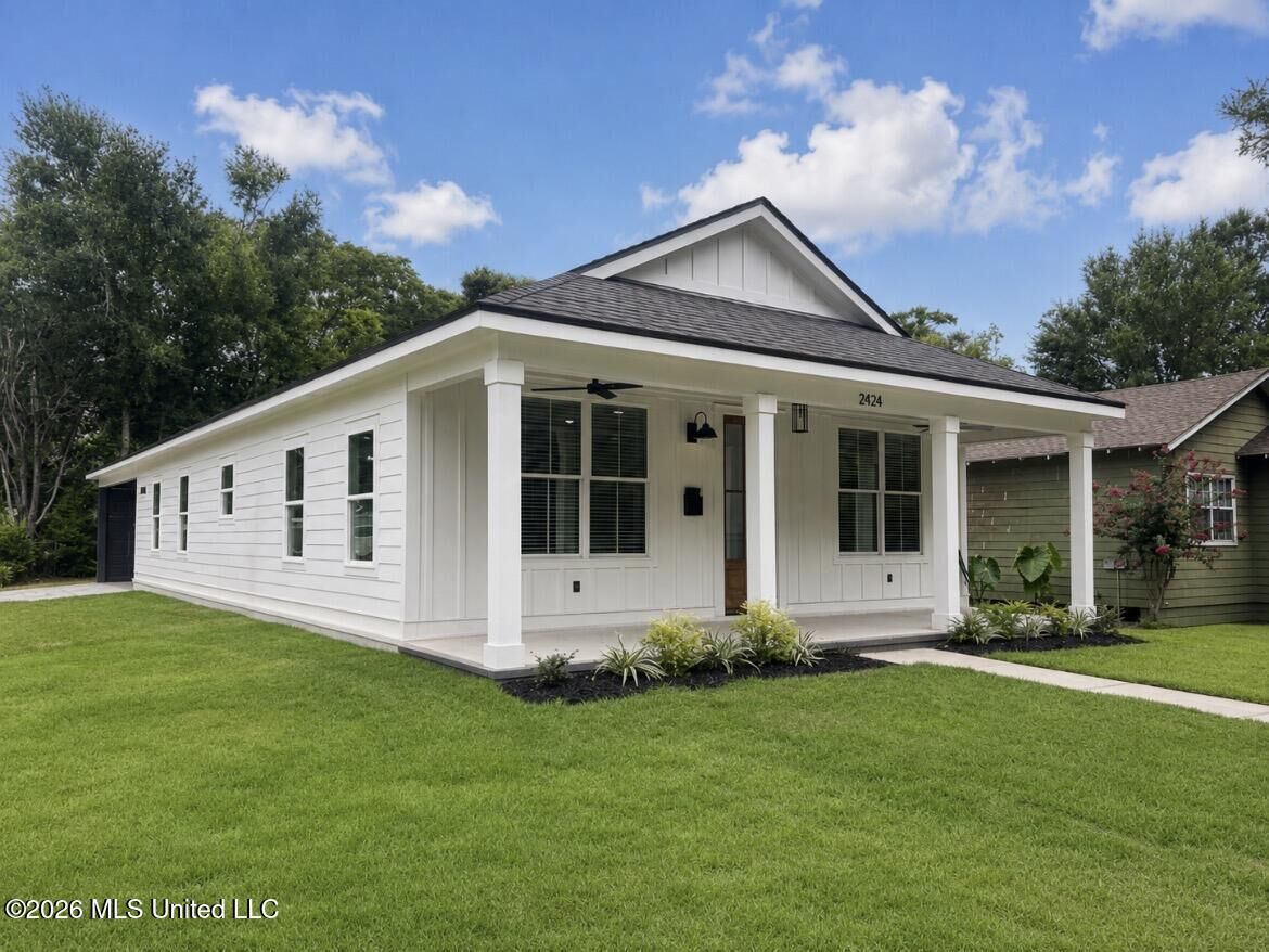 Property Photo:  2424 Pine Avenue  MS 39501 
