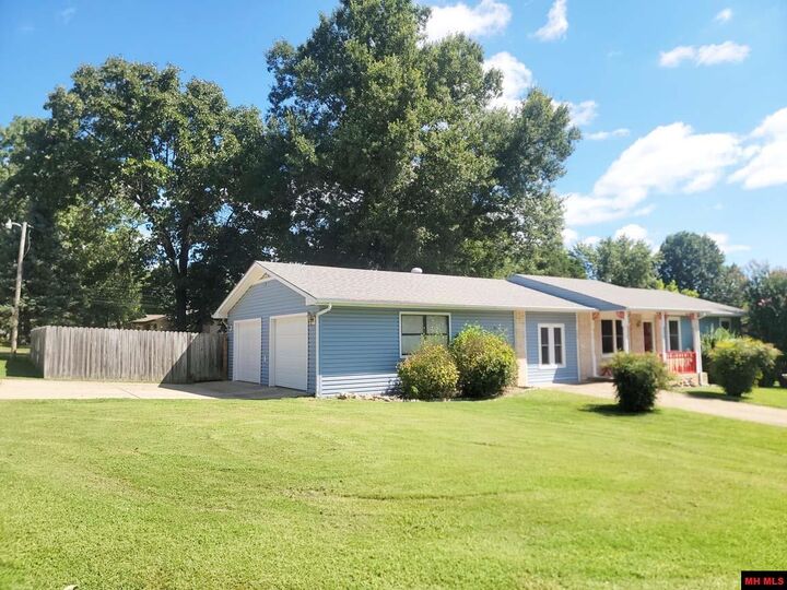 Property Photo:  608 Montgomery Avenue  AR 72653 